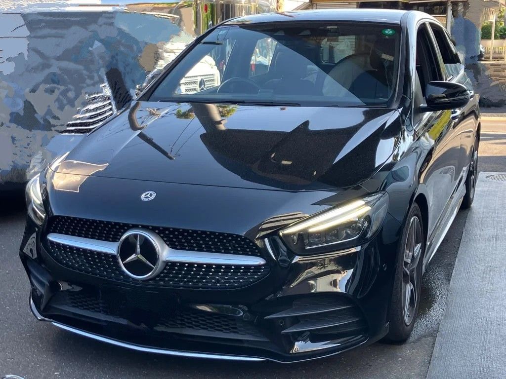 2019年式 メルセデスベンツ　ＢクラスＢ２００ｄ　ＡＭＧライン